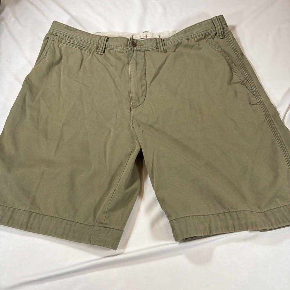 Polo Ralph Lauren Shorts Mens 38 Olive Green Relaxed Fit Chino 10 Inseam Casual - Picture 2 of 8